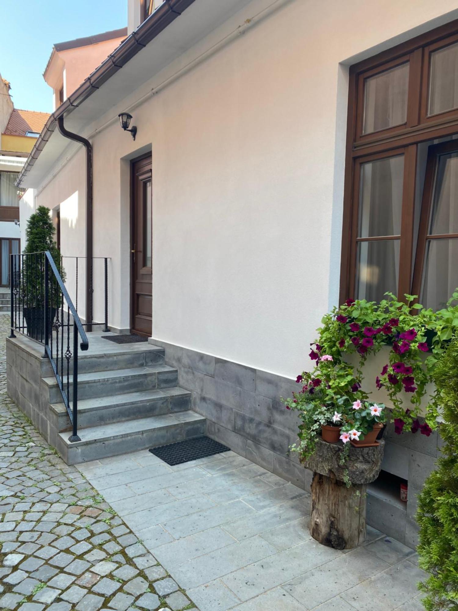 Arce Boutique Braşov Exterior foto