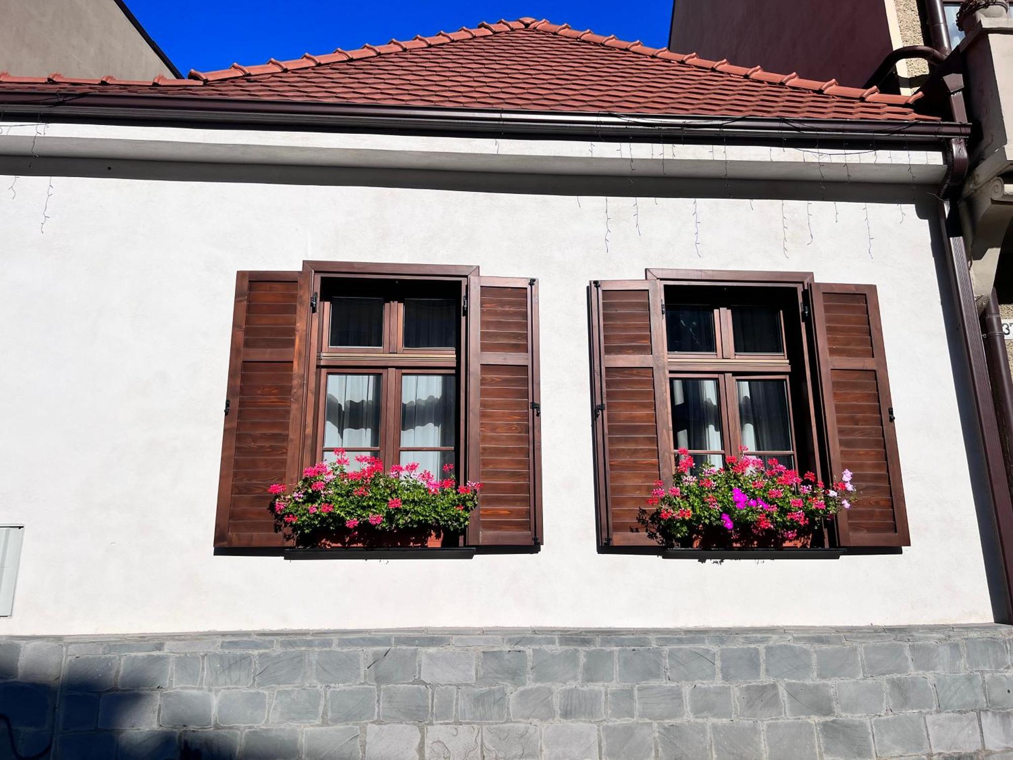Arce Boutique Braşov Exterior foto
