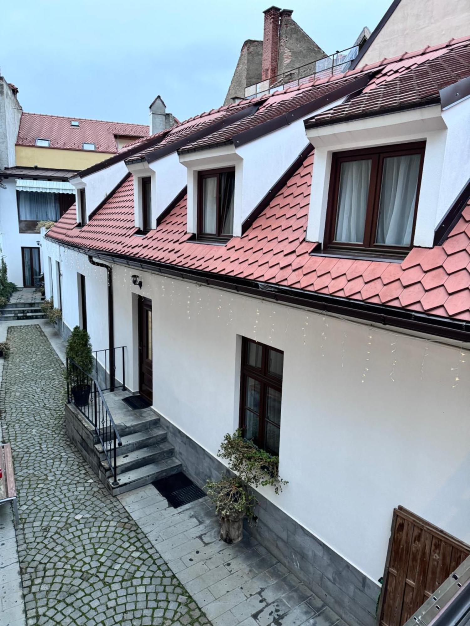 Arce Boutique Braşov Exterior foto